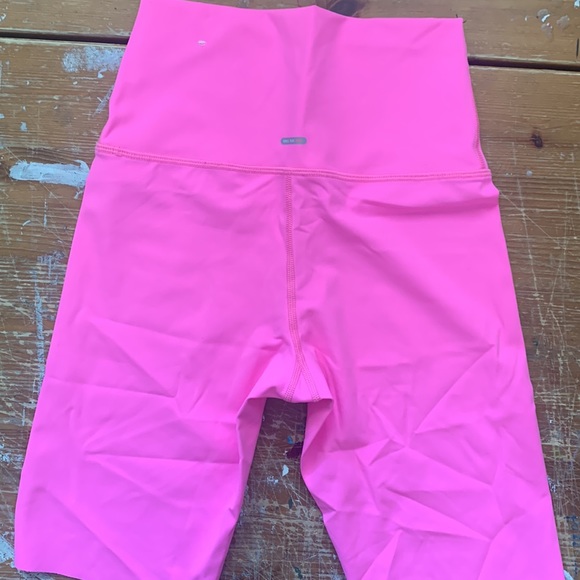 Aerie Bike Shorts - Chill Play Move Line - Picture 2 of 3